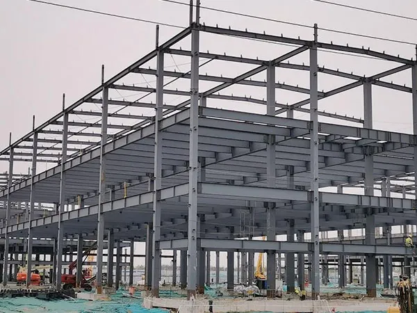 Как спроектировать и построить промышленный склад из стальных конструкций для максимальной эффективности