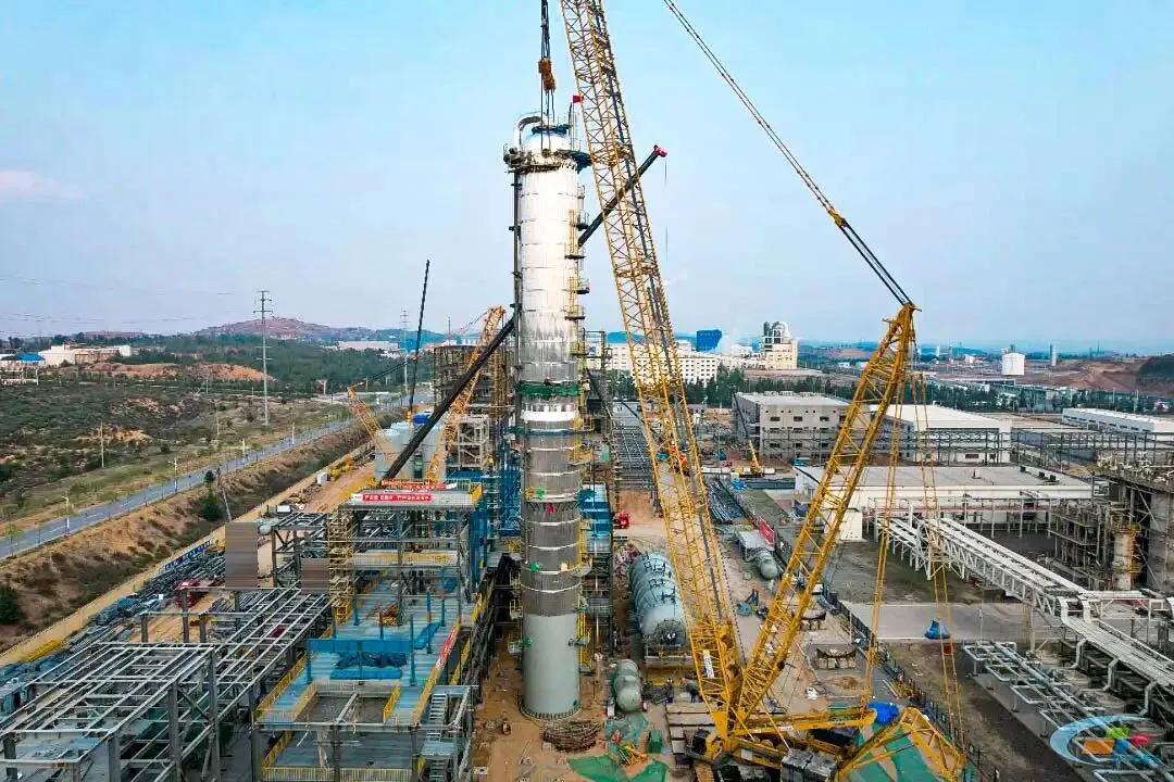 كيفية تصميم الهياكل الفولاذية الداعمة لأعمدة التقطير