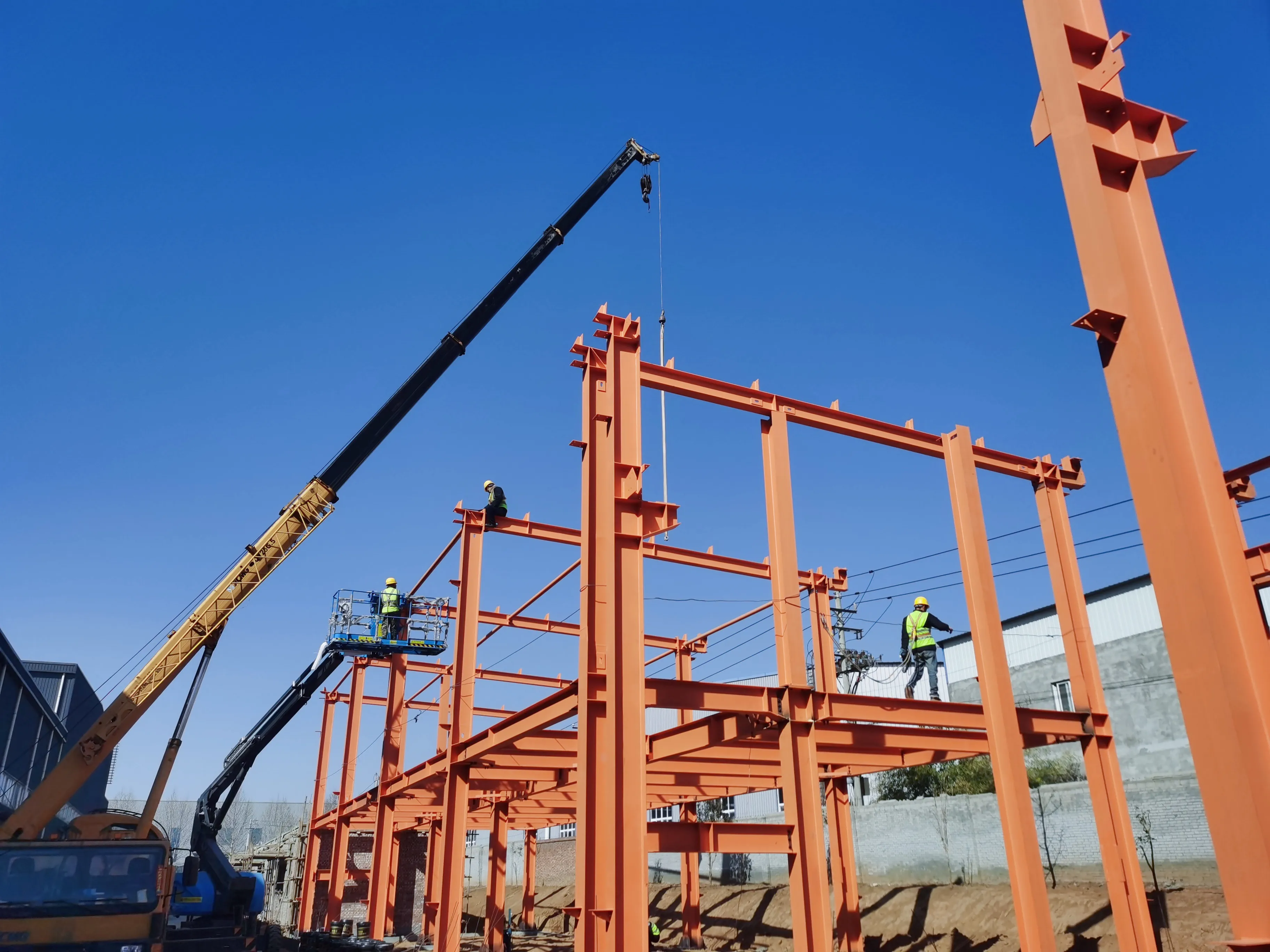 How to calculate load capacity of steel structures